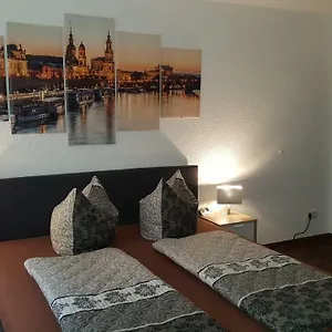  Apartment Dresden-neustadt Mit Parkplatz